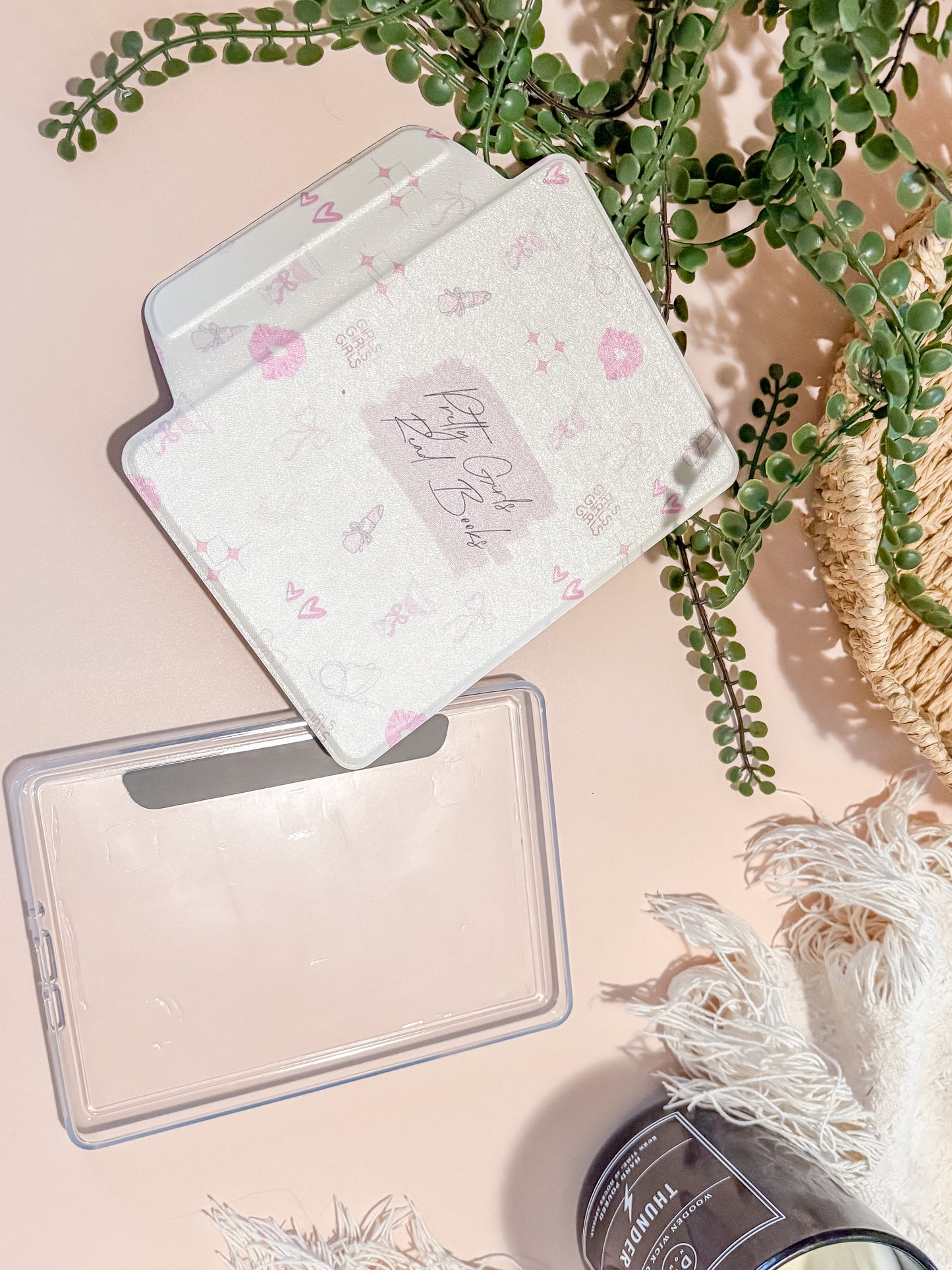 Pretty Girls Read Books Case