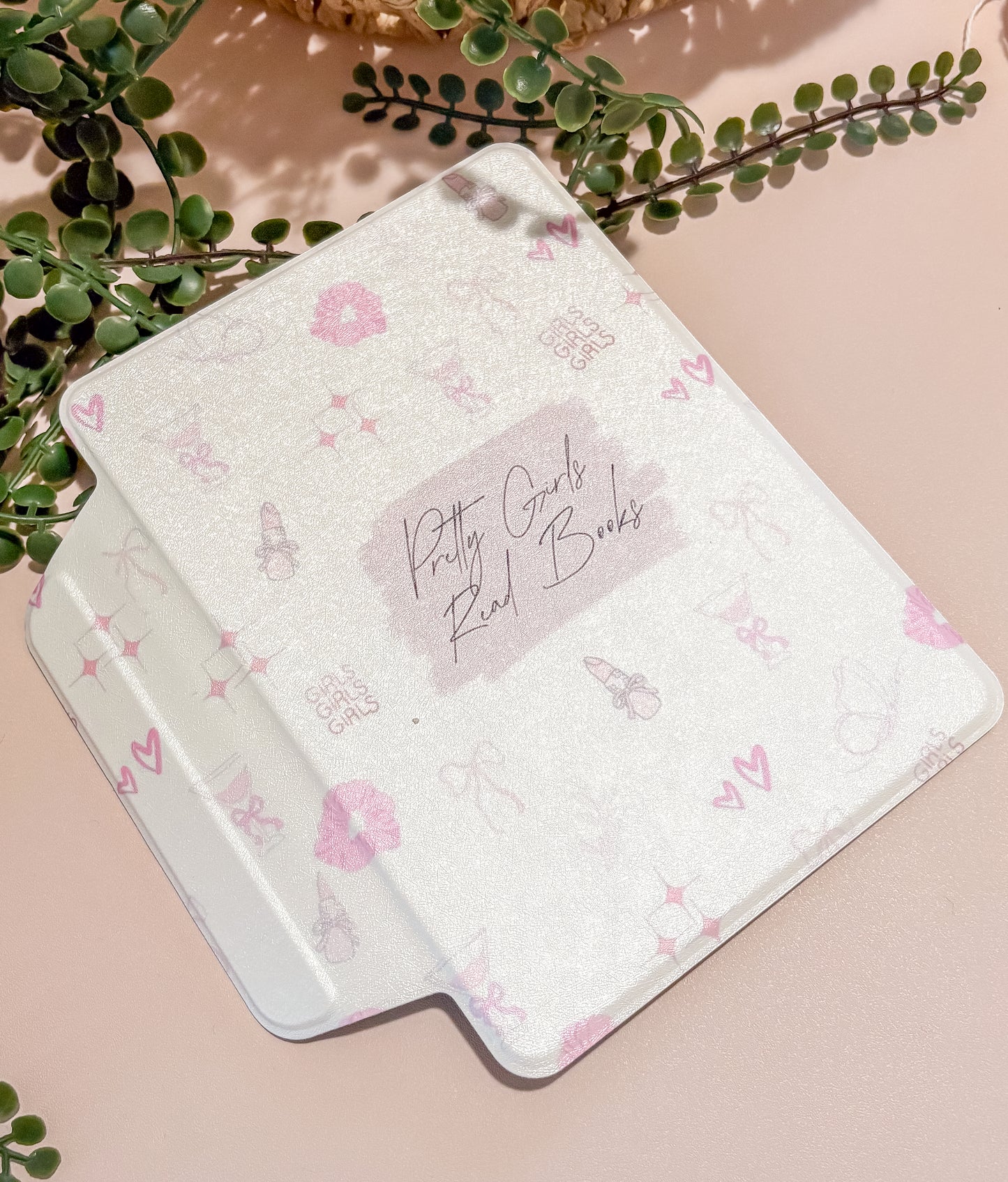 Pretty Girls Read Books Case