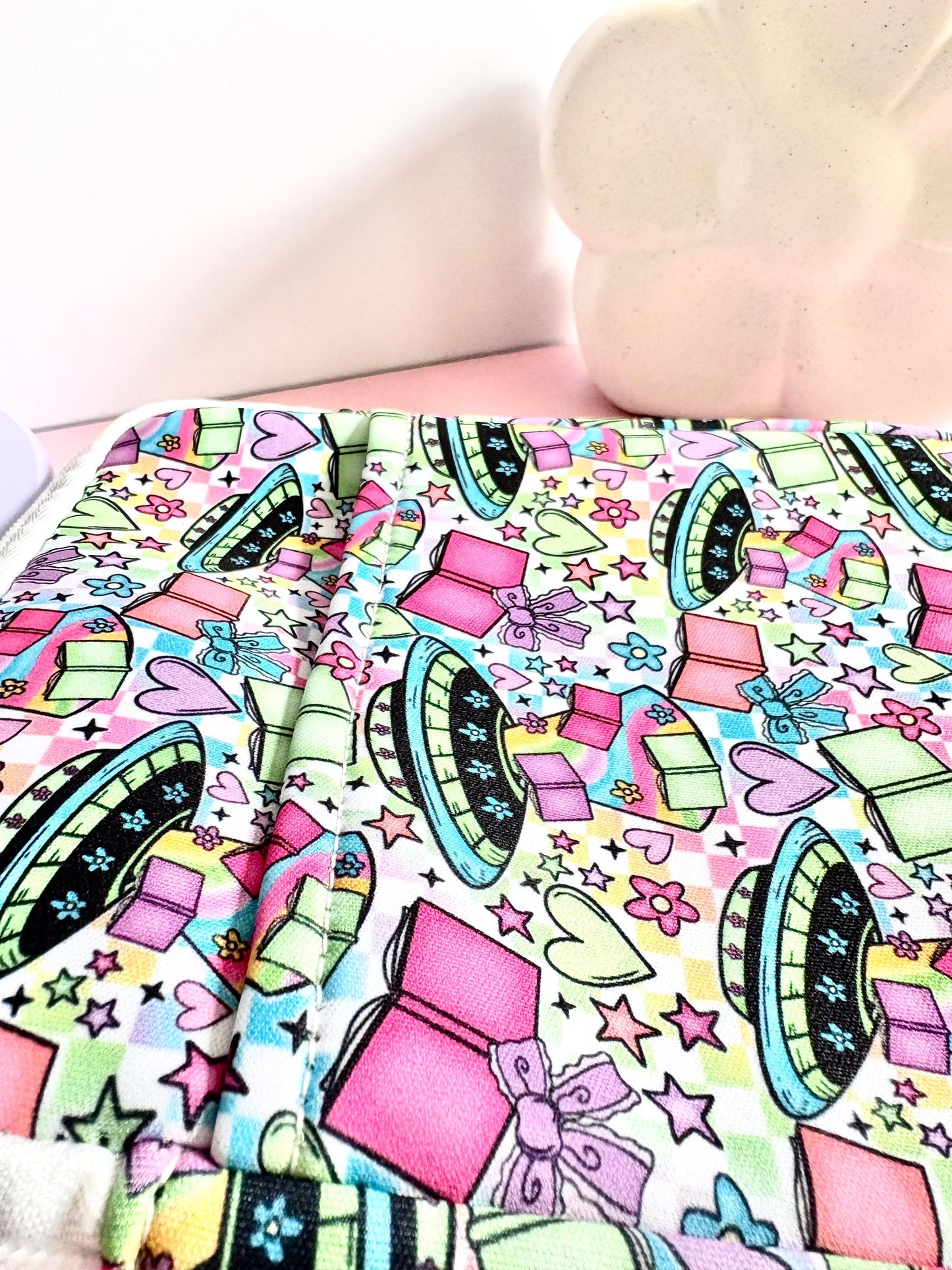 Ufo and book Kindle Sleeve