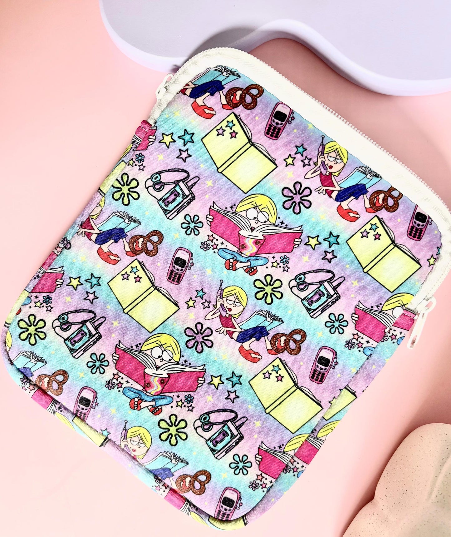 Lizzie Kindle Sleeve