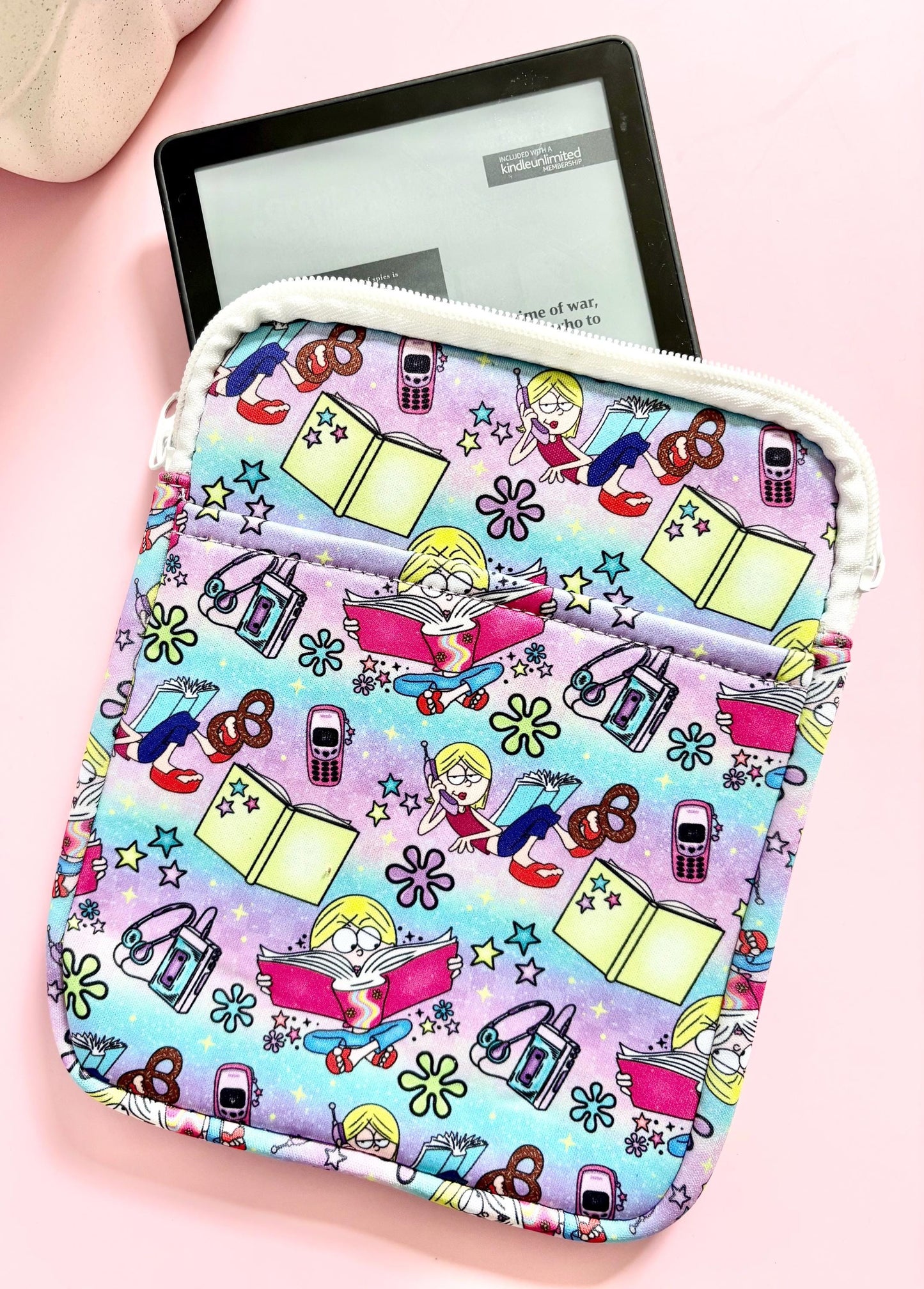 Lizzie Kindle Sleeve
