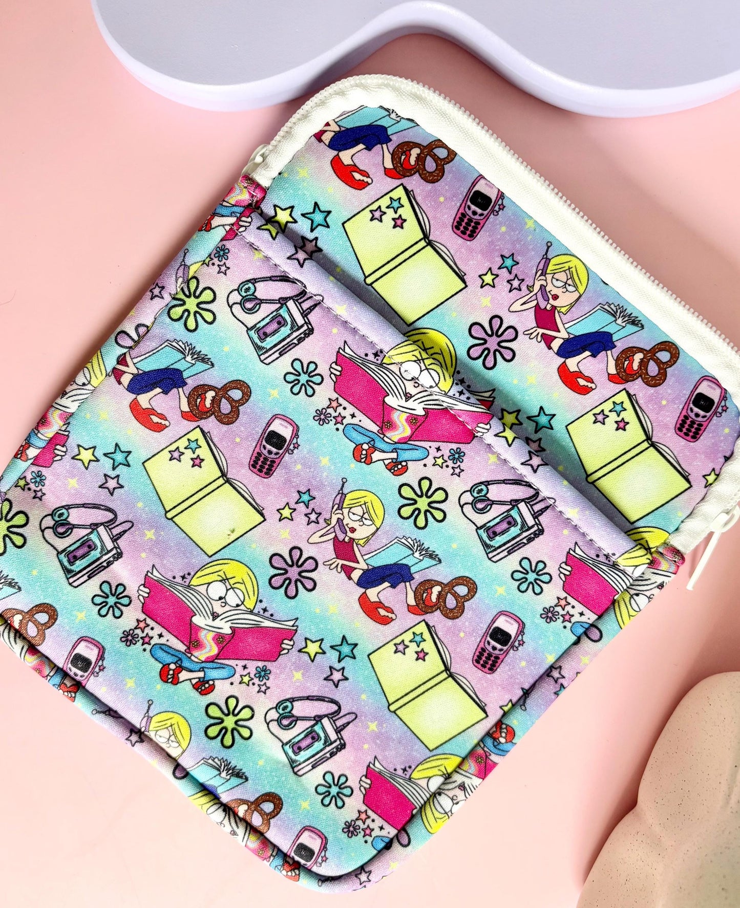 Lizzie Kindle Sleeve
