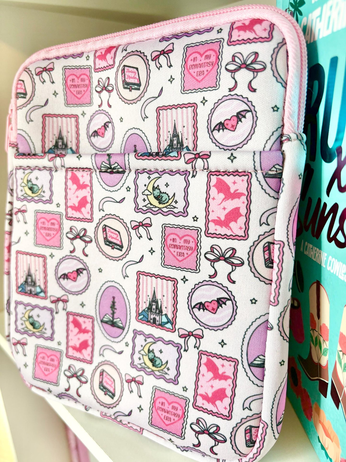 Romantasy Kindle Sleeve