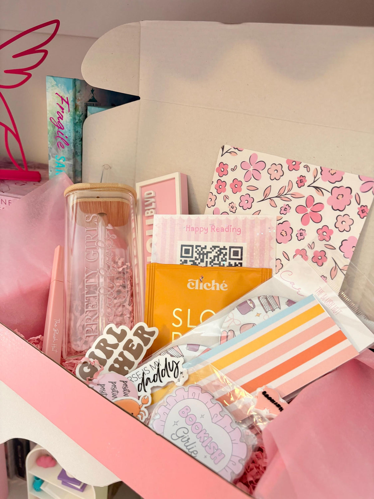 Blind Date Kindle Box | Surprise Bookish Goodies | Free Ebook