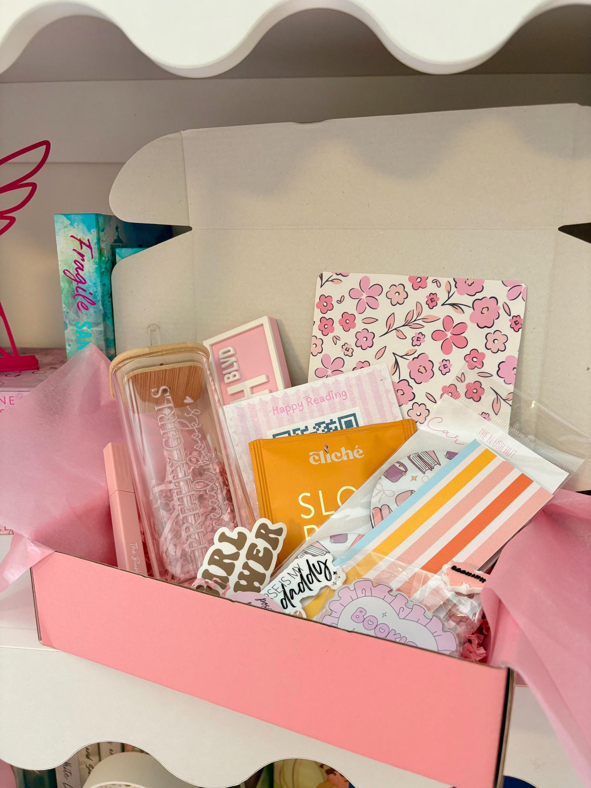 Blind Date Kindle Box | Surprise Bookish Goodies | Free Ebook